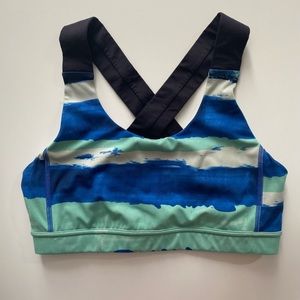 Lululemon swim top bra size 8